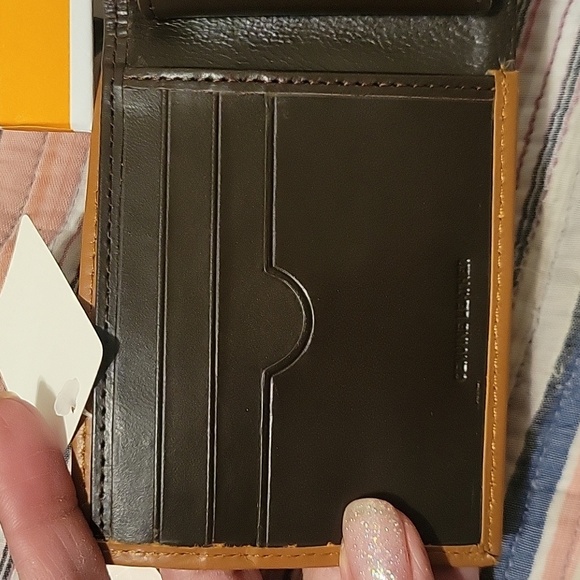 Timberland Men's Genuine Leather Passcase Wallet NWT - Picture 4 of 8